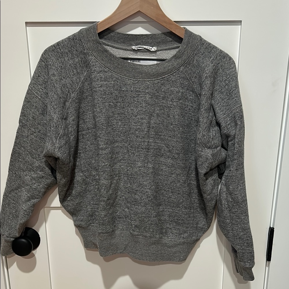 Entireworld Gray sweatshirt